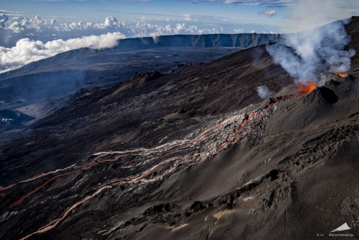 Le Piton de la Fournaise - 1ère éruption de l’année 2020 Le Piton de la Fournaise - 1ère éruption de l’année 2020