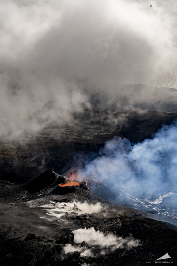 Le Piton de la Fournaise - 1ère éruption de l’année 2020 Le Piton de la Fournaise - 1ère éruption de l’année 2020