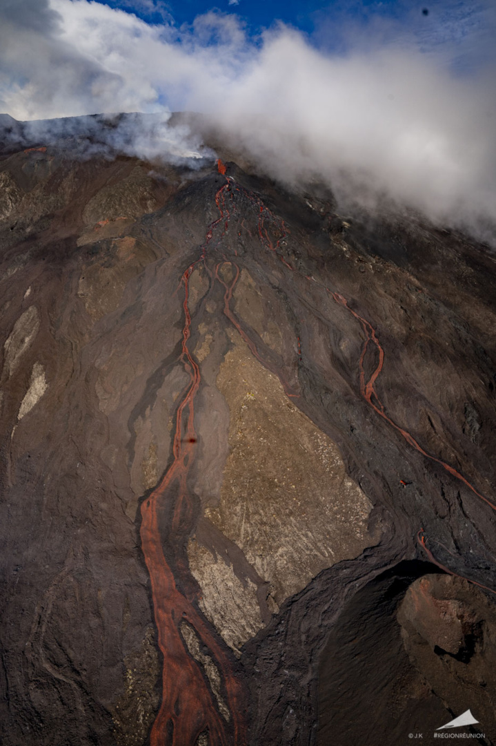 Le Piton de la Fournaise - 1ère éruption de l’année 2020