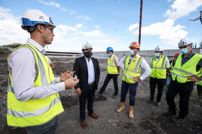 Le Président Didier ROBERT à la rencontre des ouvriers pour la reprise des chantiers Le Président Didier ROBERT à la rencontre des ouvriers pour la reprise des chantiers