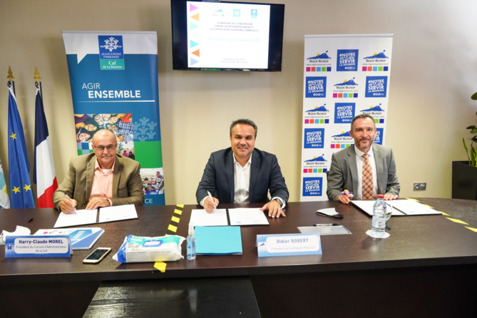 Partenariat Région-CAF Pour la mise en oeuvre du Chèque Tourisme « Mon Île 974 » Partenariat Région-CAF Pour la mise en oeuvre du Chèque Tourisme « Mon Île 974 »