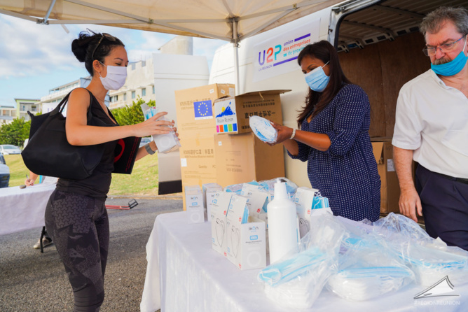 Retour en images : Remise des masques de protection aux entreprises de proximité Retour en images : Remise des masques de protection aux entreprises de proximité