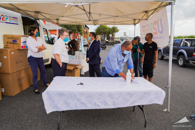 Retour en images : Remise des masques de protection aux entreprises de proximité Retour en images : Remise des masques de protection aux entreprises de proximité