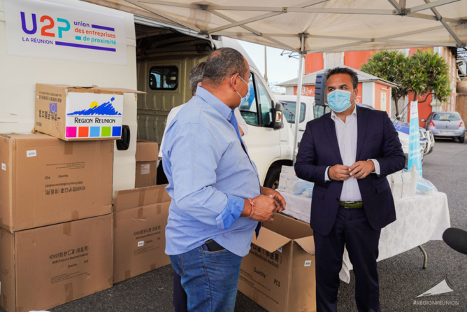 Retour en images : Remise des masques de protection aux entreprises de proximité Retour en images : Remise des masques de protection aux entreprises de proximité