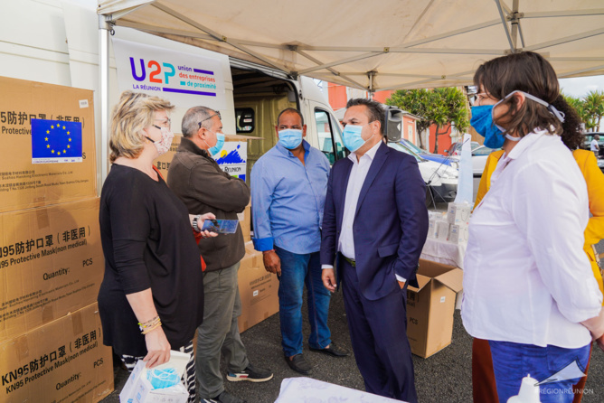 Retour en images : Remise des masques de protection aux entreprises de proximité Retour en images : Remise des masques de protection aux entreprises de proximité