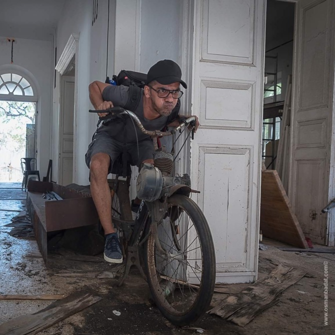 Regard d'Osman Badat, photographe de Patrimoine. Regard d'Osman Badat, photographe de Patrimoine.