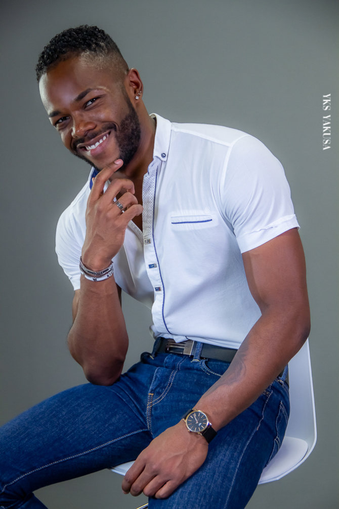 Yvan M'Gaya, victime de dénigrement et de rabais sur son physique dans sa jeunesse Yvan M'Gaya, victime de dénigrement et de rabais sur son physique dans sa jeunesse