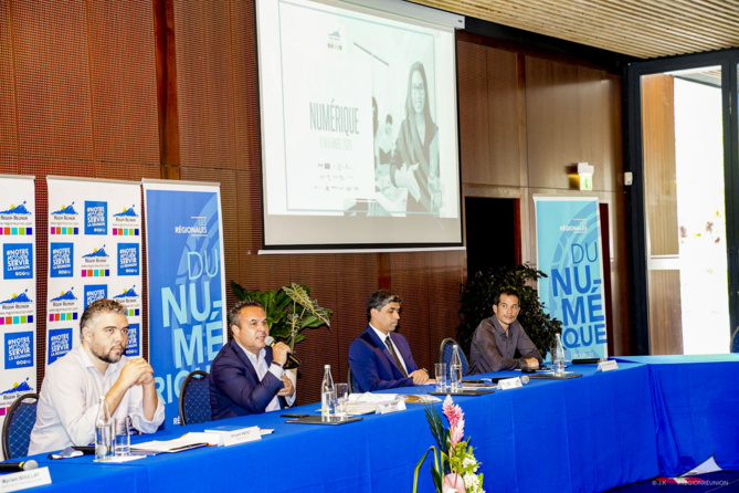 La Région Réunion et les acteurs du Numérique ensemble pour structurer la filière La Région Réunion et les acteurs du Numérique ensemble pour structurer la filière