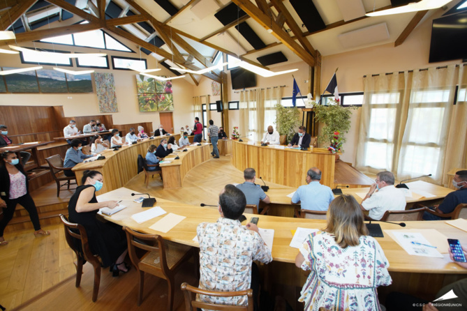 Les chantiers et les projets à La Plaine des Palmistes Les chantiers et les projets à La Plaine des Palmistes