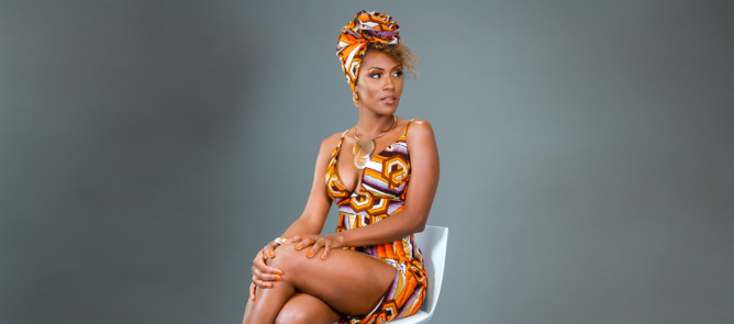 Mona Ivara : " il est temps pour moi de monter sur scène" Mona Ivara : " il est temps pour moi de monter sur scène"