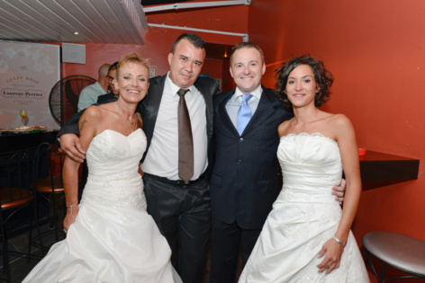 Les Mariées en boite!