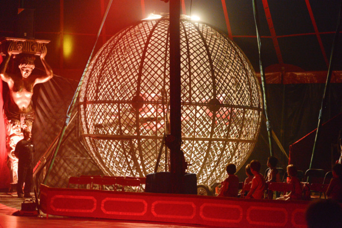 L'époustouflant Globe de La Mort