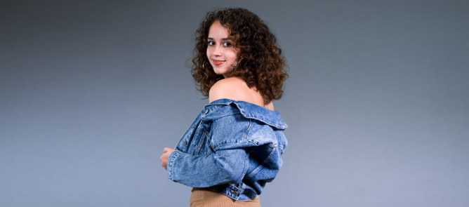 Emilie Carassou, victime de harcèlement, elle se bat. Emilie Carassou, victime de harcèlement, elle se bat.