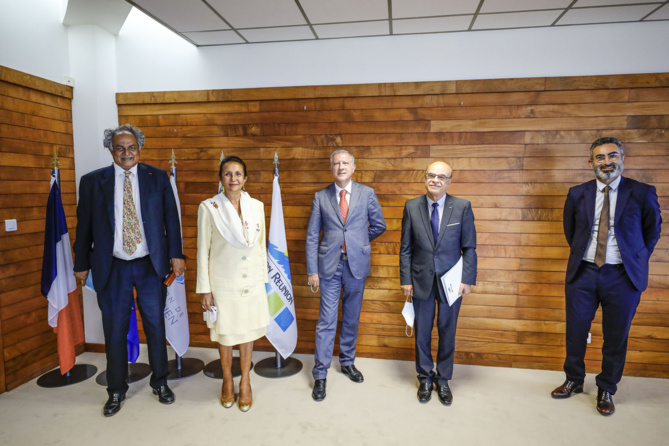 Coopération Régionale : visite de courtoisie de l’Ambassadeur délégué à la coopération Régionale dans l’océan Indien à la COI Coopération Régionale : visite de courtoisie de l’Ambassadeur délégué à la coopération Régionale dans l’océan Indien à la COI