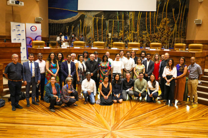 Atelier International d’urbanisme sur l’adaptation des territoires insulaires face au changement climatique Atelier International d’urbanisme sur l’adaptation des territoires insulaires face au changement climatique