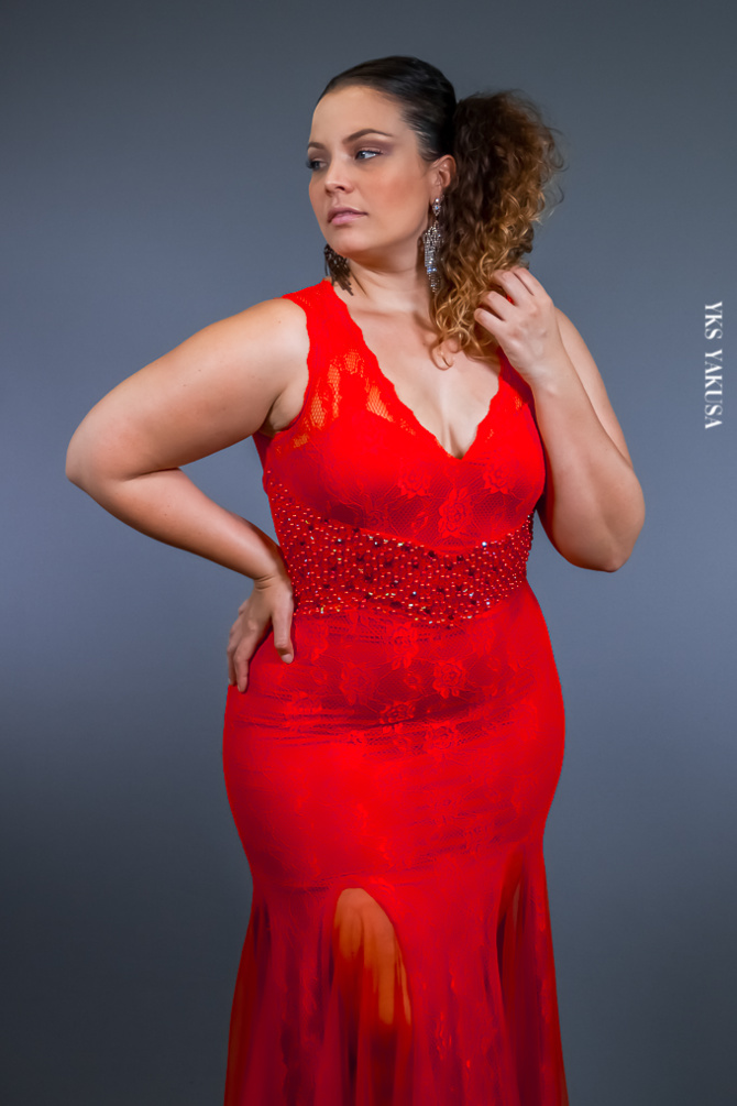 Fleureebelle : la future hôtesse de l'air fière de ses formes Fleureebelle : la future hôtesse de l'air fière de ses formes