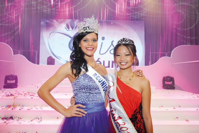 Avec Vanille M'Doihoma lors de la finale Miss Réunion... Avec Vanille M'Doihoma lors de la finale Miss Réunion...