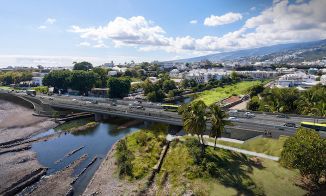 Le Nouveau pont de la rivière Saint-Denis est ouvert Le Nouveau pont de la rivière Saint-Denis est ouvert