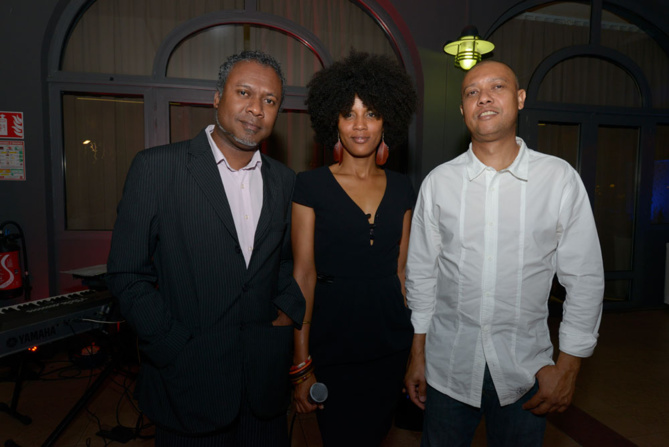 Le groupe Hat’mosphère a animé la soirée en musique avec la voix exceptionnelle de Monika Limba Le groupe Hat’mosphère a animé la soirée en musique avec la voix exceptionnelle de Monika Limba