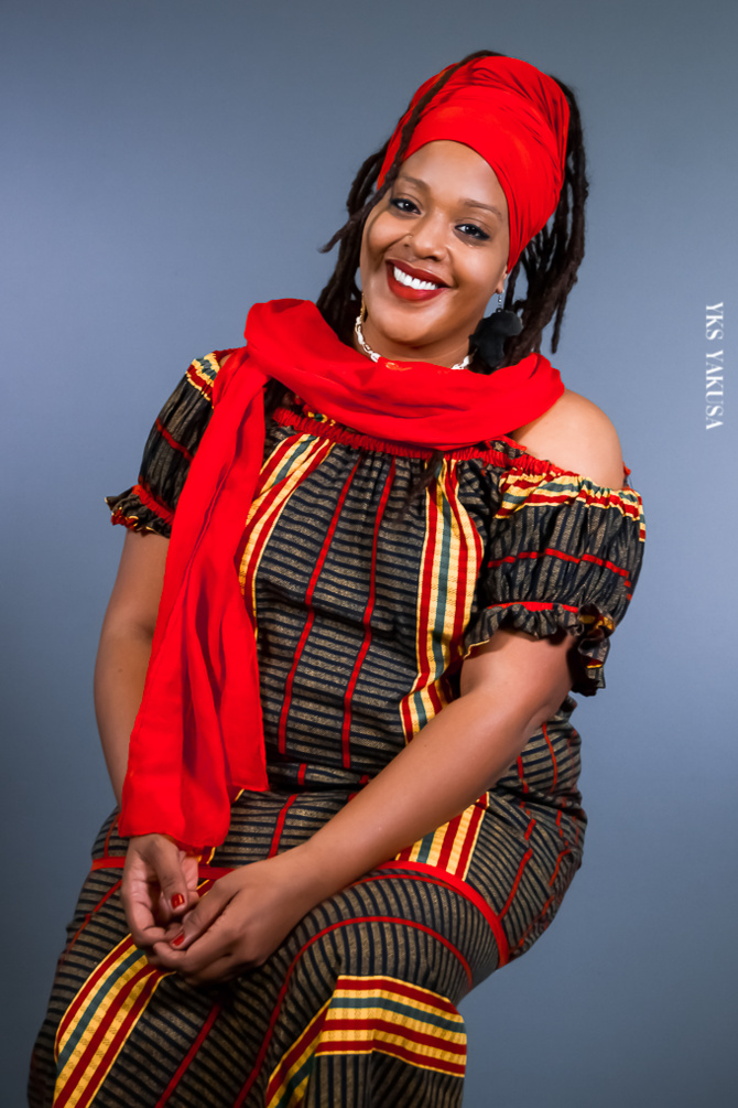 Empresse, la réunionnaise devenue Rasta raconte son difficile retour sur son île Empresse, la réunionnaise devenue Rasta raconte son difficile retour sur son île