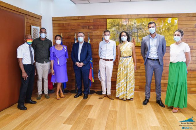 La Présidente Huguette Bello a reçu Philippe Da Costa, Président de La Croix Rouge Française La Présidente Huguette Bello a reçu Philippe Da Costa, Président de La Croix Rouge Française