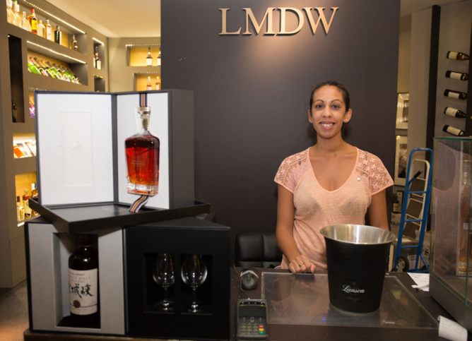 Diana, vendeuse et Back Office Marketing à La Maison du Whisky Diana, vendeuse et Back Office Marketing à La Maison du Whisky