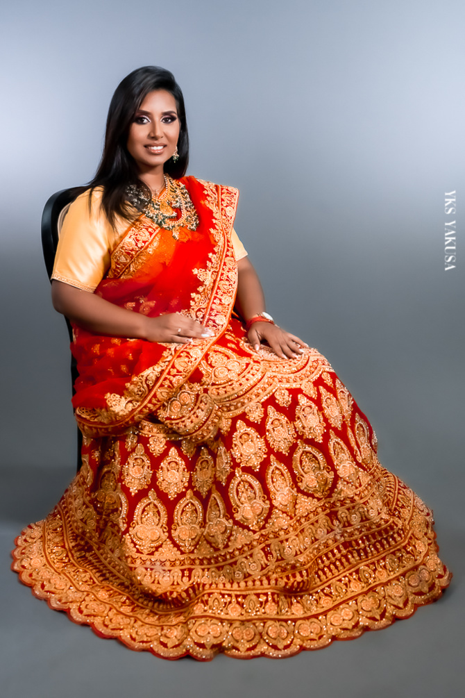 Anaïs Jibassia : " Puttandou Vajtoukel " à toute la communauté Tamoule de La Réunion Anaïs Jibassia : " Puttandou Vajtoukel " à toute la communauté Tamoule de La Réunion