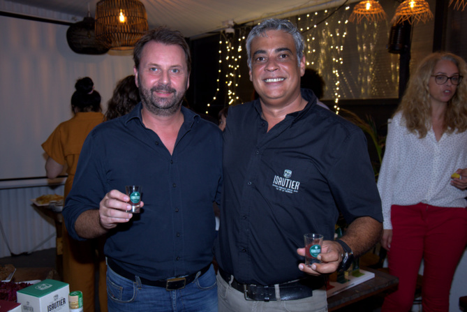 Xavier Segall des Caves Nicolas et Mickaël Borde Ambassadeur de la marque Isautier Xavier Segall des Caves Nicolas et Mickaël Borde Ambassadeur de la marque Isautier