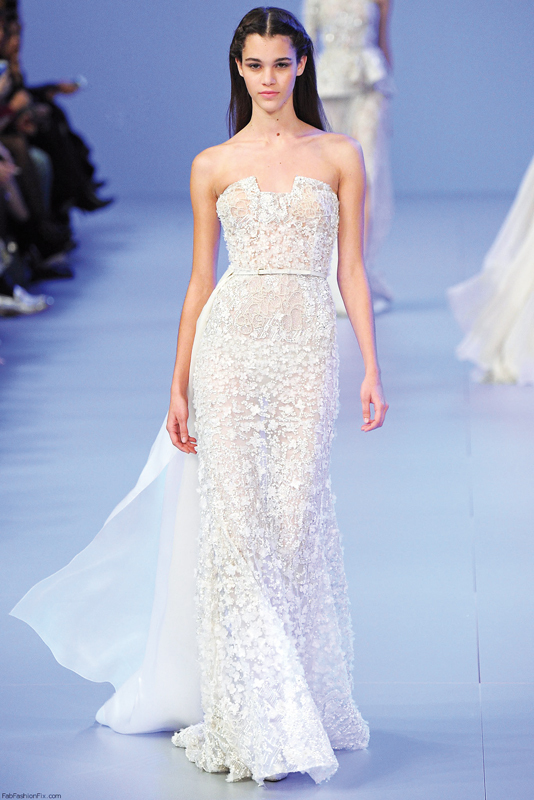 Pauline en Elie Saab,  elle a fait deux apparitions  lors de ce superbe show