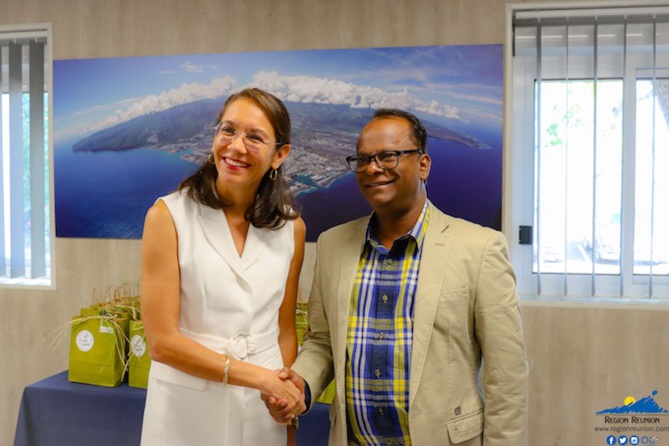 Séminaire de la Plateforme Féminine de l’APIOI - Association des Ports des Iles de l’Océan Indien Séminaire de la Plateforme Féminine de l’APIOI - Association des Ports des Iles de l’Océan Indien