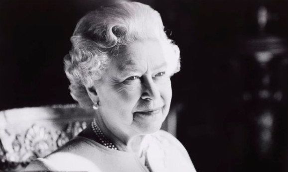 Sa Majesté Elizabeth II s'est éteinte à 96 ans