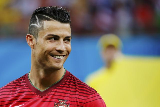 Ronaldo, lui, opte pour la créte, accompagnée de dessins sur les côtés.