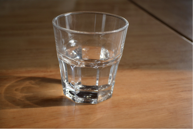 Une mère apprend que son fils de 12 ans est homosexuel, elle veut lui faire boire de l'eau de Javel Une mère apprend que son fils de 12 ans est homosexuel, elle veut lui faire boire de l'eau de Javel