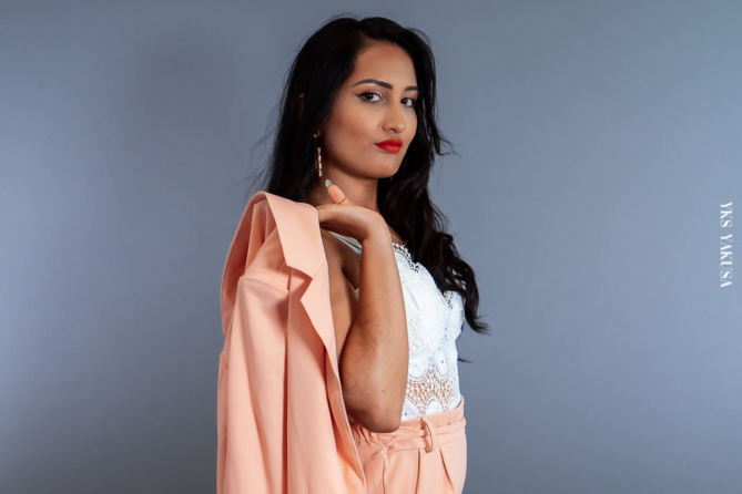 Samirah Vali, pour le plaisir un nouveau shooting au Studio974 Samirah Vali, pour le plaisir un nouveau shooting au Studio974