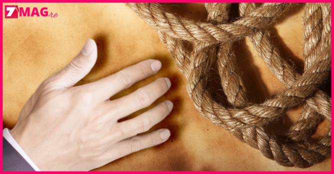 L'employeur de son mari lui renvoie la corde avec laquelle son mari s'est pendu L'employeur de son mari lui renvoie la corde avec laquelle son mari s'est pendu