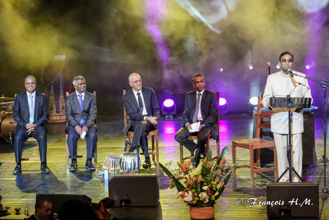 Anniversaire au Téat de Saint-Gilles - L'Inde fête son indépendance Anniversaire au Téat de Saint-Gilles - L'Inde fête son indépendance