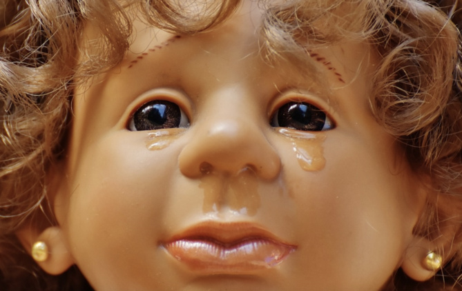 Quatre femmes torturent et abusent sexuellement d’un garçon de 7 ans, avant de prendre la fuite Quatre femmes torturent et abusent sexuellement d’un garçon de 7 ans, avant de prendre la fuite