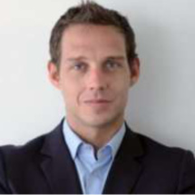 Le successeur de Julien Hérault a été nommé, Mikaël Willmouth, 34 ans, est le nouveau directeur de la régie publicitaire du Groupe Antenne Réunion (Antenne Réunion Publicité & Médianergie) et membre du comité de direction Groupe. Mikaël Willmouth était jusqu’alors directeur commercial Agences de Yahoo ! France. A ce poste, il avait la responsabilité de la promotion et de la vente de l’ensemble de l’offre Yahoo ! et de ses sites partenaires.