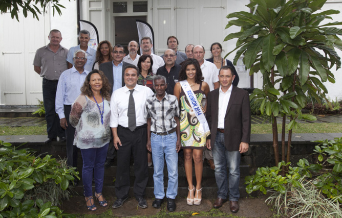 Le président Didier Robert avec les partenaires de l’événement Le président Didier Robert avec les partenaires de l’événement