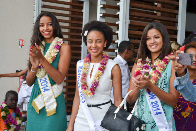 Flora Coquerel, Miss France 2014, Daniati, Miss Mayotte 2013, et Ingreed Mercredi, Miss Réunion 2014