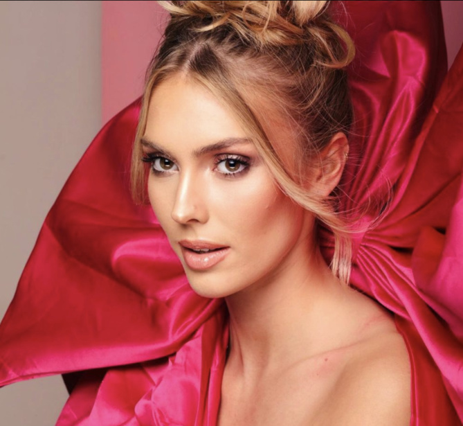 Capture instagram Agathe Cauet Capture instagram Agathe Cauet