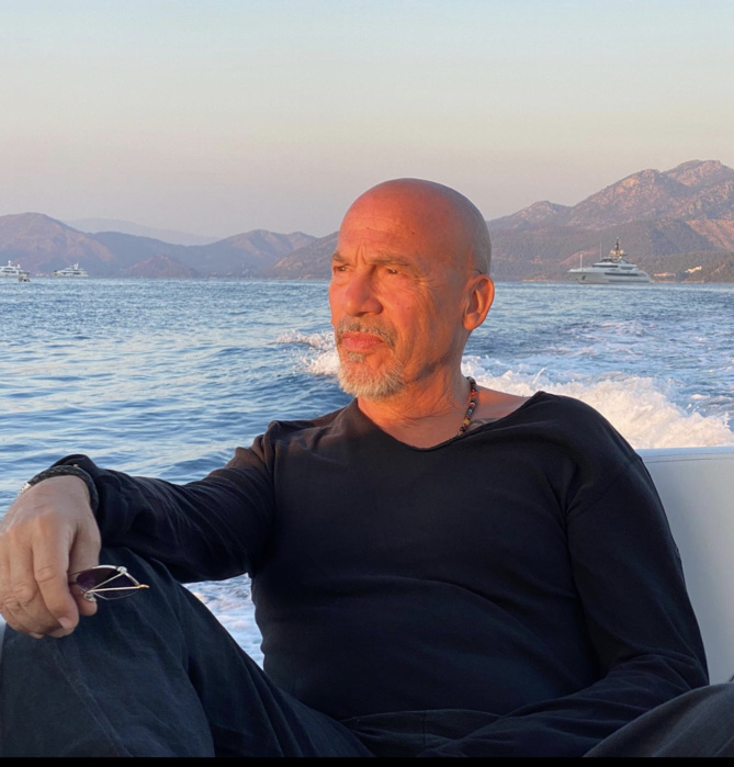 Après un an de lutte contre un cancer, Florent Pagny remonte sur scène Après un an de lutte contre un cancer, Florent Pagny remonte sur scène