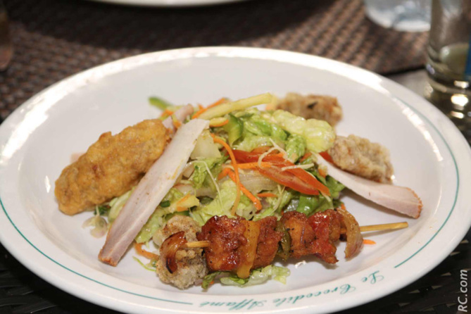 Du crocodile dans votre assiette, c'est seulement à la Réserve Vanille des Mascareignes Du crocodile dans votre assiette, c'est seulement à la Réserve Vanille des Mascareignes