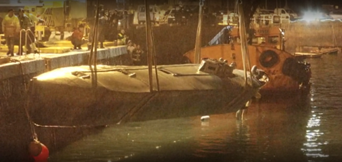 Un narco-sous-marin artisanal découvert en Espagne par un pêcheur Un narco-sous-marin artisanal découvert en Espagne par un pêcheur