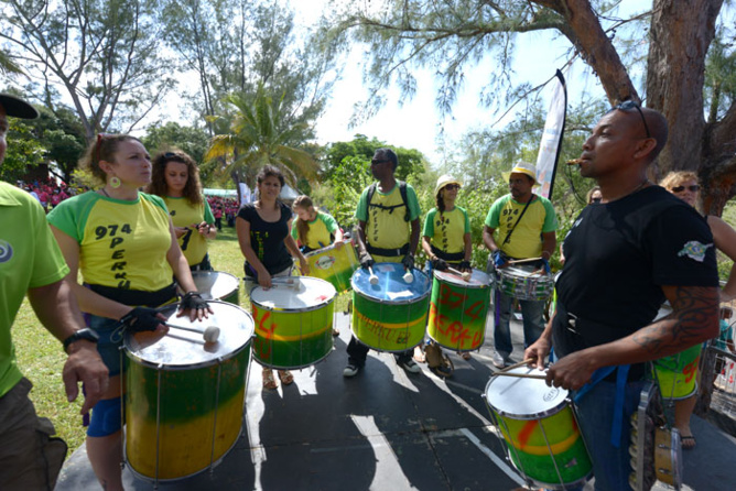 La folie Odysséa <br>Tous contre le cancer du sein!