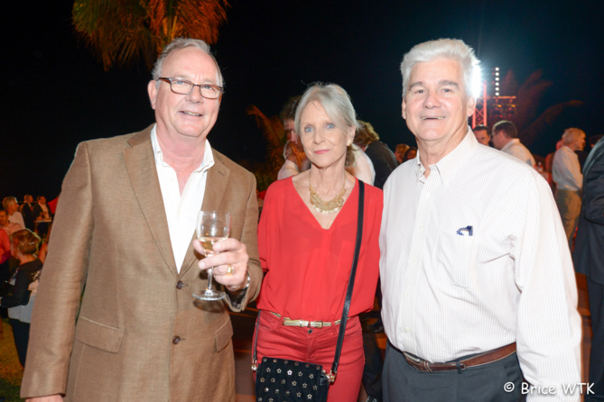 Bertrand Le Juge, Bénédicte et Jacques de Virginy, directeur des Galeries Carrefour Bertrand Le Juge, Bénédicte et Jacques de Virginy, directeur des Galeries Carrefour