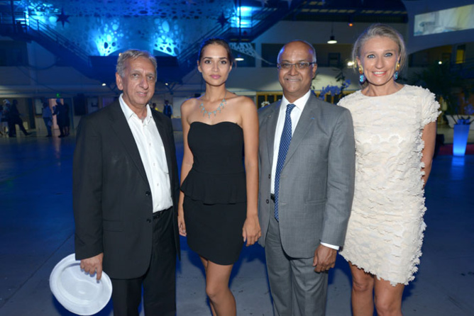 Aziz Patel, Anne-Gaëlle Latterière, Marie-Joseph Malé, et Catherine Ronin de 7Magazine Aziz Patel, Anne-Gaëlle Latterière, Marie-Joseph Malé, et Catherine Ronin de 7Magazine