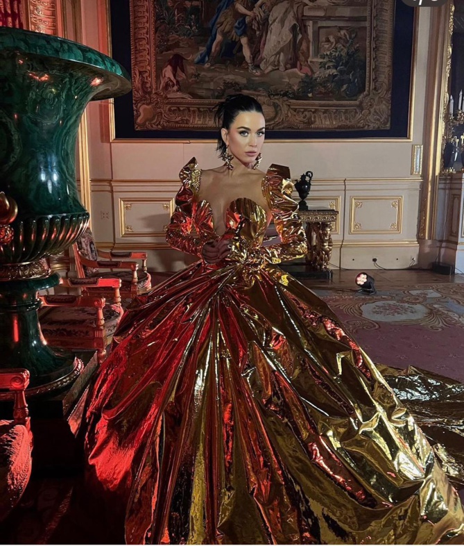 Katy Perry flamboyante au concert du couronnement de Charles III Katy Perry flamboyante au concert du couronnement de Charles III