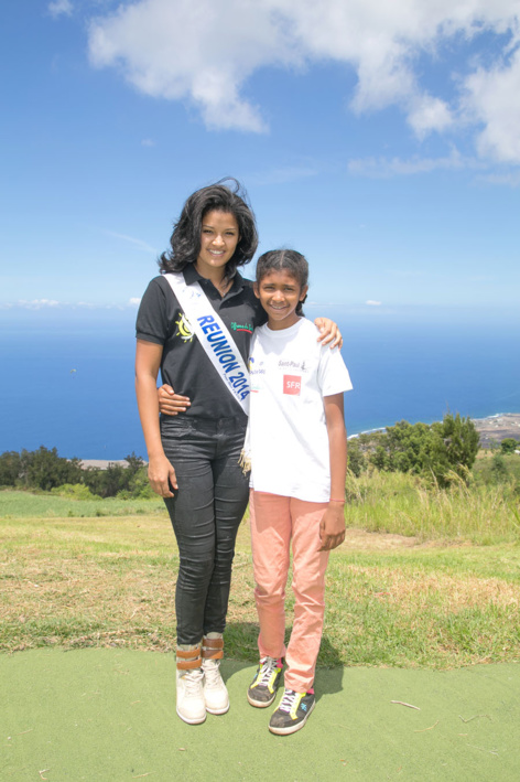 1000 Sourires <br>Baptême en parapente avec Miss Réunion!