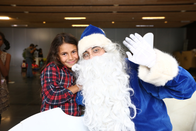 1000 Sourires <br>Noël avec le Père Noël Bleu